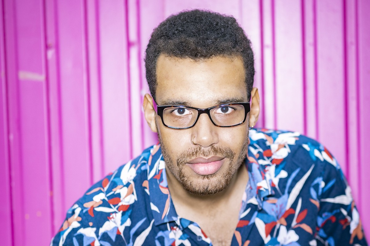 Ron Iyamu - Nyheder om teater på mortenhede.dk